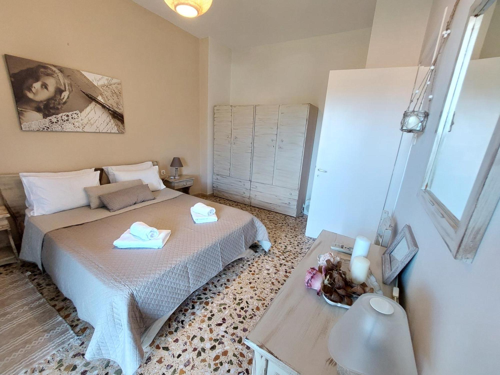 Lourantos 1 Apartamento *